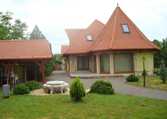 Holdfeny Hotel