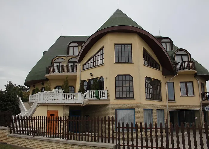 Hotel Holdfeny